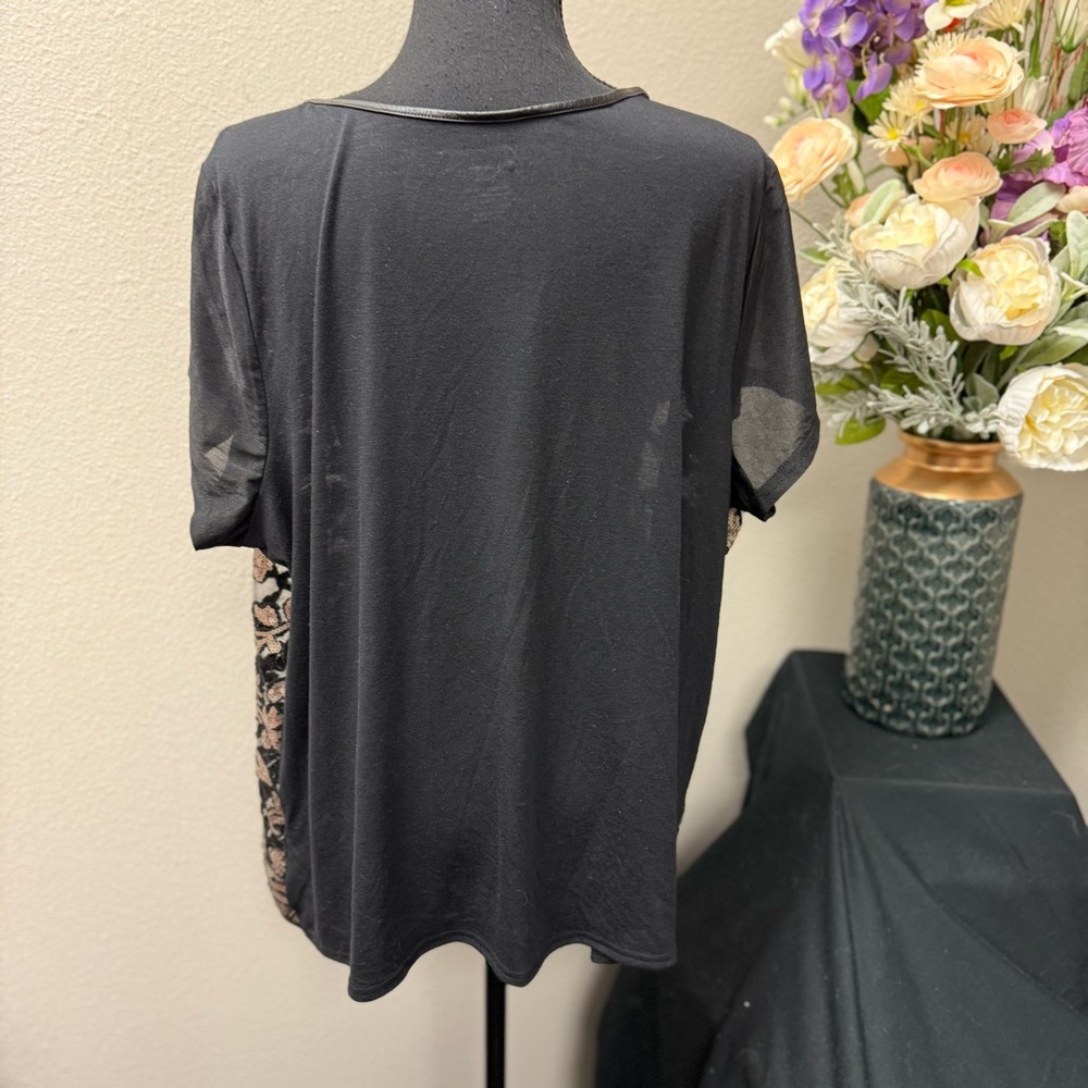 Lane Bryant Plus 18/20 Black Metallic Floral Sequin Embroidered Top Faux Leather - Picture 3 of 9